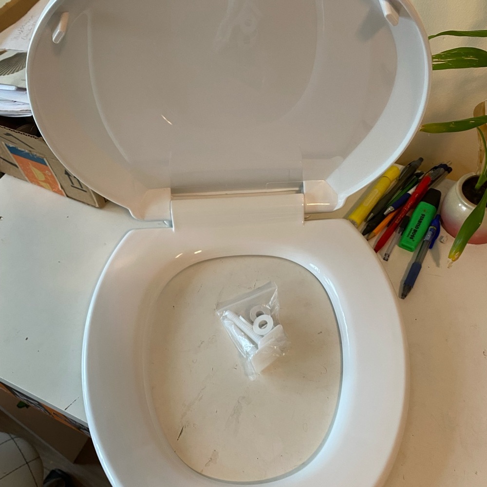 Winfield heavy duty toilet seat cover round elongate